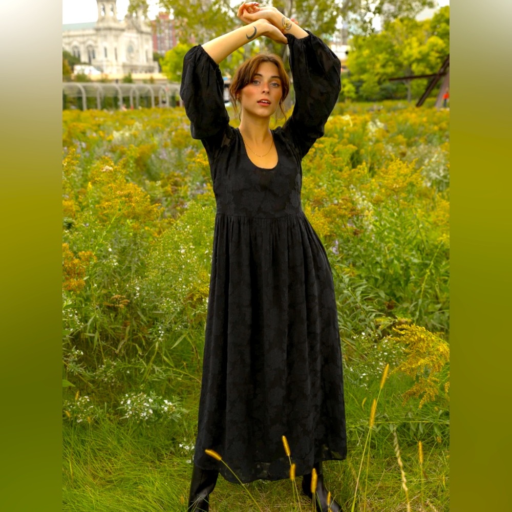 Mille Leone Dress in Black Jacquard Large
